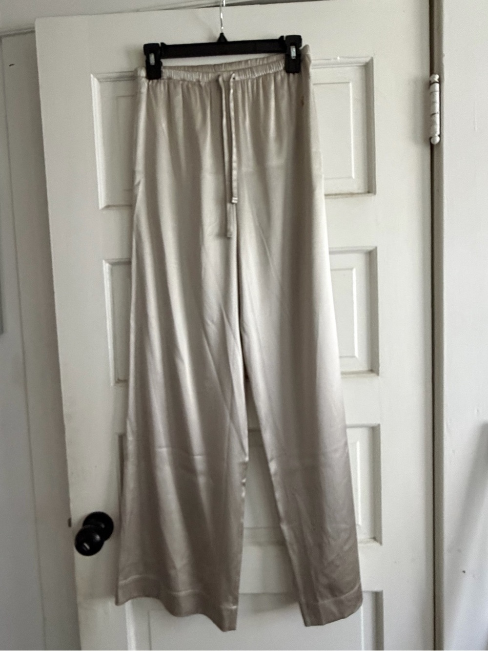 Eterne women’s SILK Wide-Leg Drawstring Pants in Light GREY